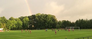 Fotbollen startar träningen igen