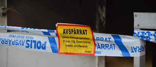 Brandlägenheten fortfarande avspärrad