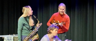 Folkmusikduo sätter guldkant på pjäs om klimatkrisen