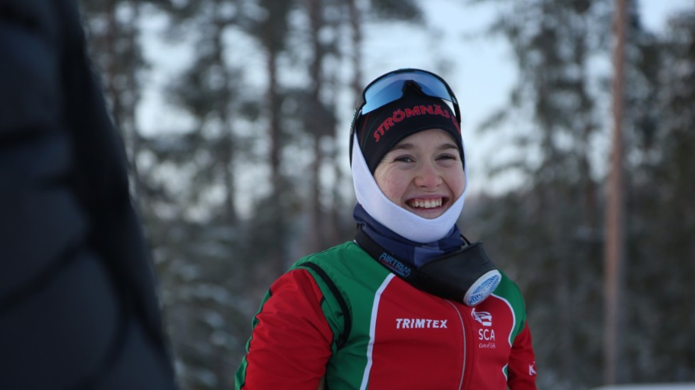 Lisa Ingesson vann D19-20 fristil med närmare halvminutens marginal över distansen 7,5 kilometer.