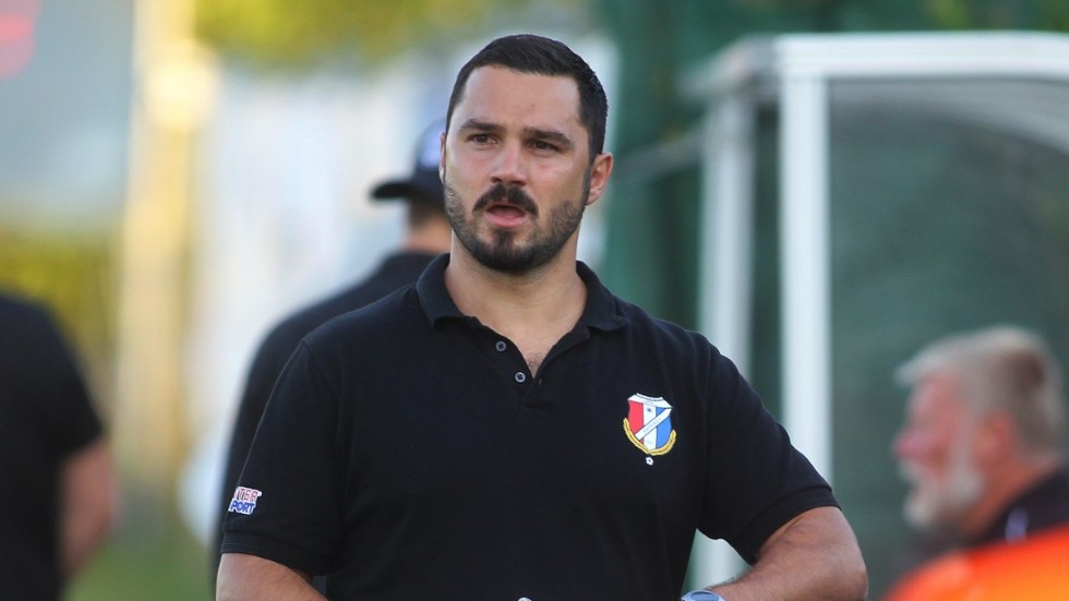 Armando Ibrakovic gjorde comeback som spelare i backlinjen i matchen.