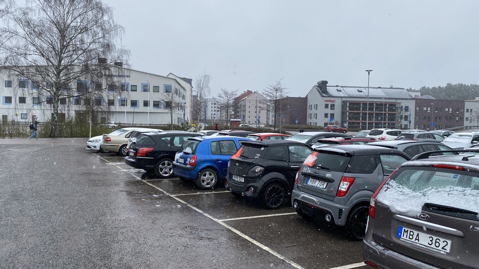 Pendlarparkeringen vid Resecentrum och järnvägsstationen.