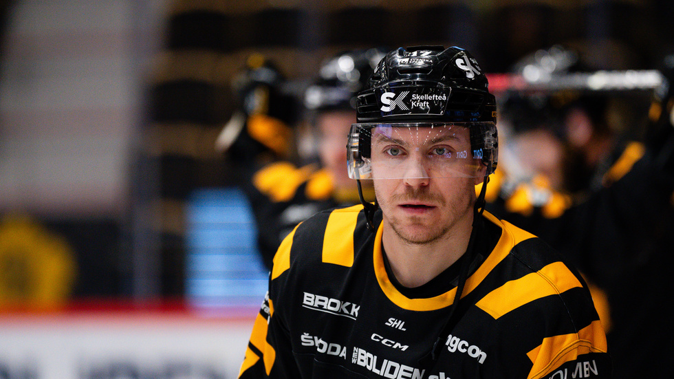 Pär Lindholm har axlat en mer defensiv roll den här säsongen, något han tar stolthet i.