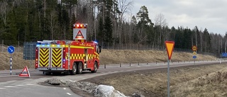 Två personer till sjukhus efter kollision