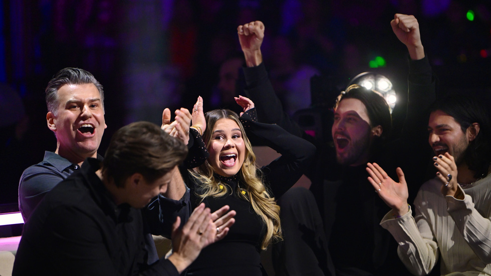 David Lindgren Zacharias kunde jubla när Lisa Ajax gick vidare till final från den första deltävlingen i Melodifestivalen.