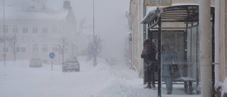 Snön orsakar trafikförseningar