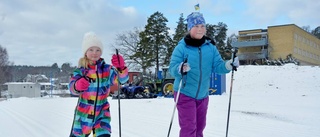 Glada skidåkare samlades i spåret