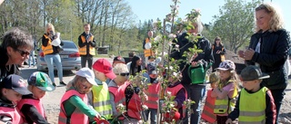 Här byggs kön till förskola bort