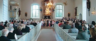 Biskopen hyllade Horns kyrka