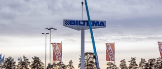 Biltema tar ner skylten i Västervik