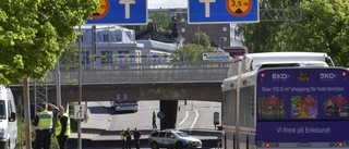 UL-buss i svår krasch - flera skadade