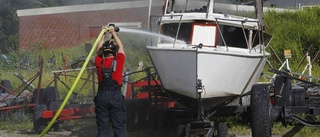 Brand ombord på båt - en till sjukhus