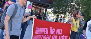 Demonstration - ett år efter flaggbränning