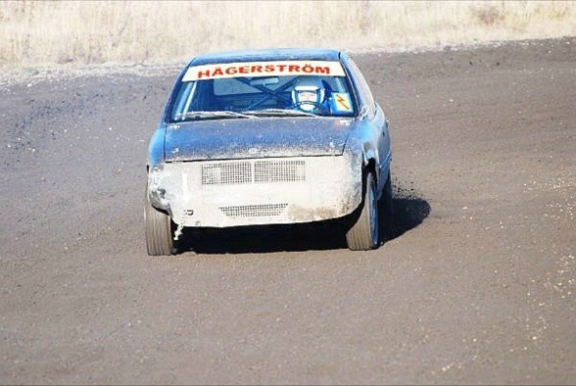 Folkrace på Bergbybanan där både juniorer och seniorer deltog.