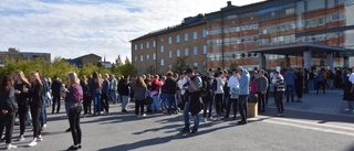 Lunch ute för 2500 elever