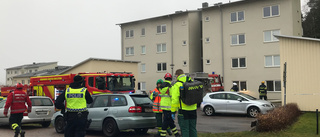 Brand i lägenhet – byggnad utrymdes