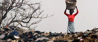 Skärpta krav efter dumpning av gamla kläder