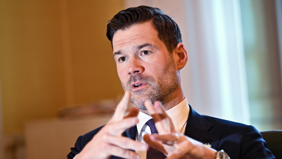 Bistånds- och utrikeshandelsminister Johan Forssell (M) och regeringen vill höja kvaliteten i biståndspolitiken.