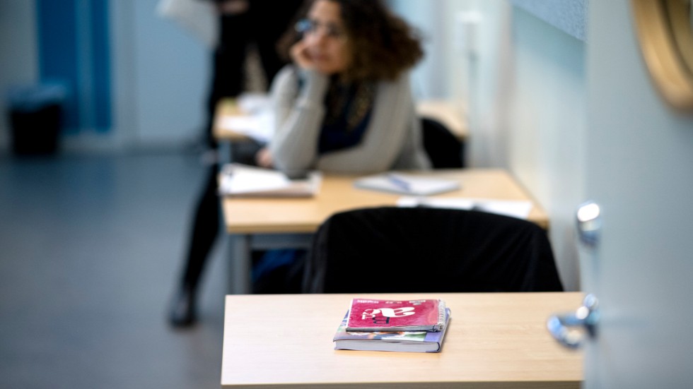 "Flera tunga instanser är med rätta kritiska mot regeringens utbildningspolitik."