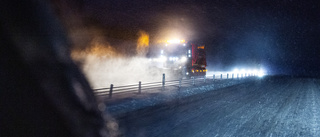 Dramatisk snöröjning när plogbilen tog eld