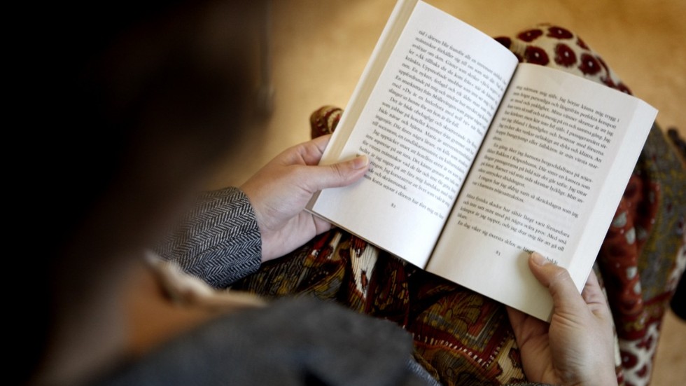 Afasi innebär svårigheter att tala och förstå språk samt ofta att läsa, skriva och räkna. "Politiker och tjänstemän i Region Kalmar län måste nu se till att logopeder blir en av de professioner som möter upp vårdtagare på vårdcentralen", skriver debattörerna.