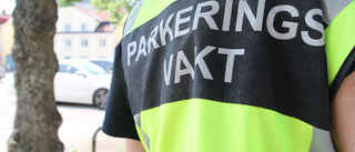 Låt parkeringsvakterna bötfälla elsparkarna