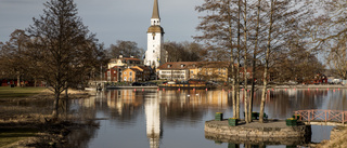 Avskaffa arvoden i kyrkopolitiken!