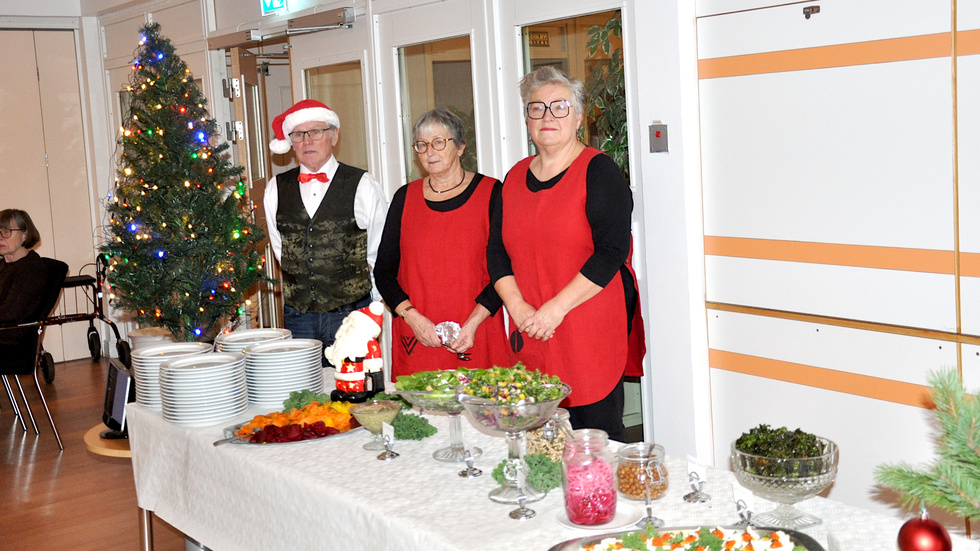 Föreningen HjärtLung i Överkalix bjöd på hälsosam julmat.