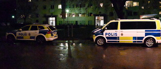 44-årig man fortfarande häktad misstänkt för mord på kvinna