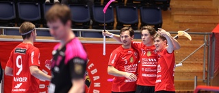 Ilskan trots jätteupphämtningen: "Spelade kontorsinnebandy"