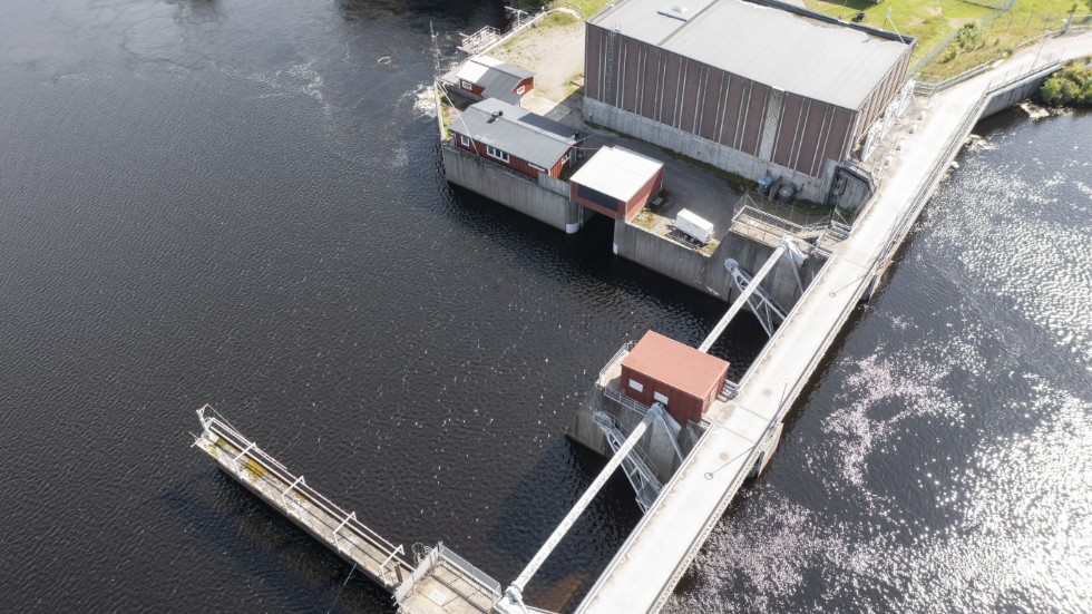 Den paus som regeringen beslutade om har varit ett spel för gallerierna, som riskerar den unika överenskommelsen mellan energibolag och myndigheter som den nationella planen för miljöprövning av vattenkraften är, skriver Gustaf Lind och Mats Johansson, WWF.