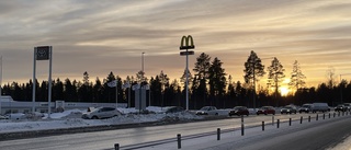 Ändra skyltningen vid Solbacksvägen