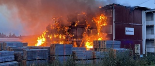 Big fire in Skellefteå - apartment block collapses