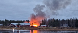 Storbrand i Anttis – sågverk helt övertänt