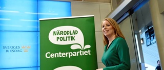 Centern delar landet