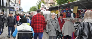 Marknad skapar folkliv i centrum