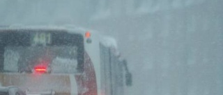 Trafiken flyter på trots snöovädret