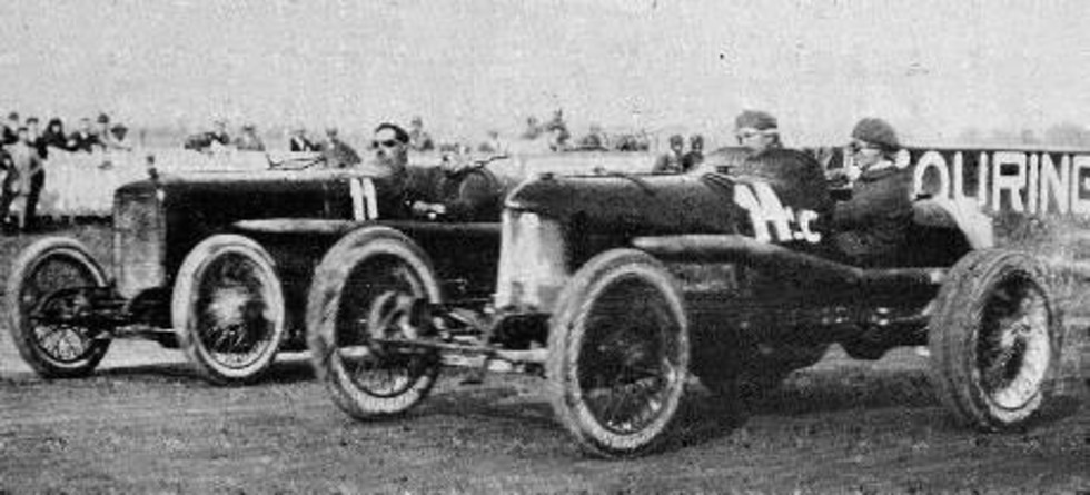 Redan på 1920-talet tävlade Maseratis bilar i GP-lopp.