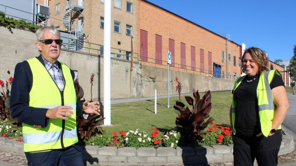 Lars Cederulf och Monika Lantz Skogh hoppas på många besökare vid öppet hus vid Metallens industriområde.