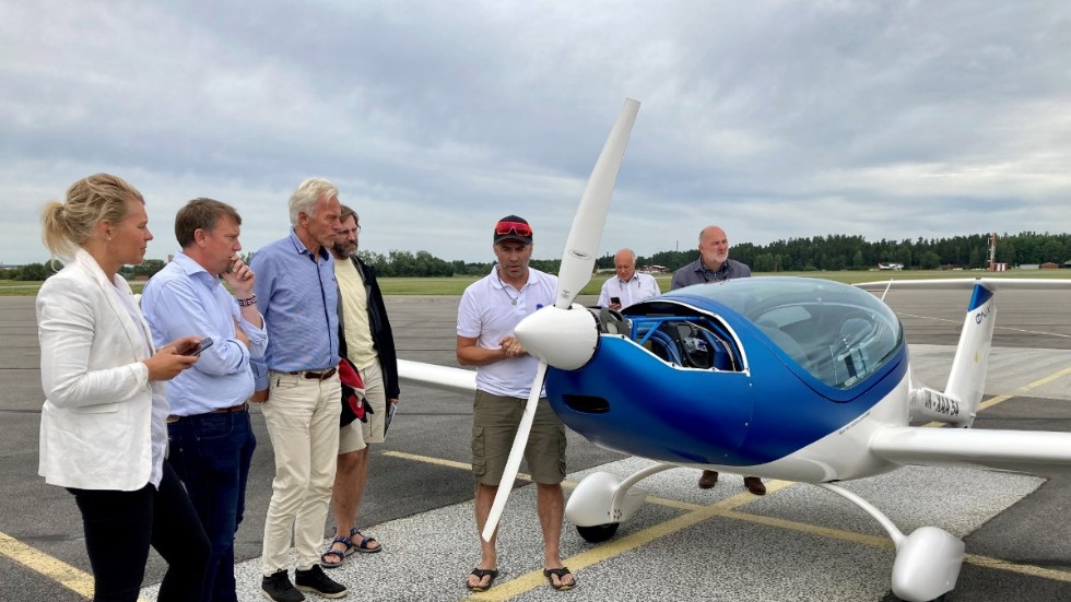 Vissa politiker, med Liberalerna och Moderaterna i täten, gör allt för att försöka visa att vi behöver ha en flygplats i Norrköping, skriver Anders Wennerblad. Arkivbild.