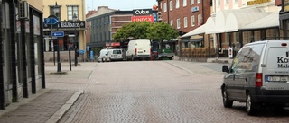 Så stängs trafiken av kring torget i sommar