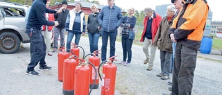 Villaägare fick testa att släcka bränder