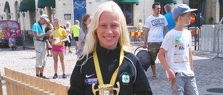 Erika, 12 år, vann triathlon