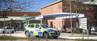 Misshandlade vårdpersonal – greps av polis