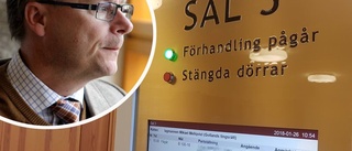 Man hotades med att få krossade knäskålar