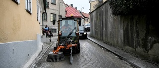 GLÄDJEBESKED Nu sopas gatorna rena från sand