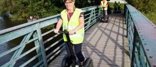 Susa fram i stan på en segway