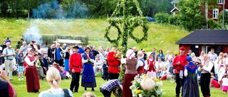 Talrikt midsommarfirande i Svensbylijda