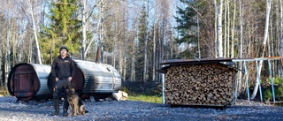 Daniel byggde ugnar • Nu tillverkar han grillkol av egen skog: ”Jag vill satsa ännu mer på det här” 