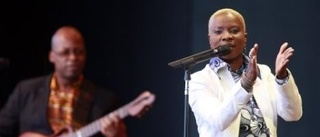 Kidjo spelar på Katalin